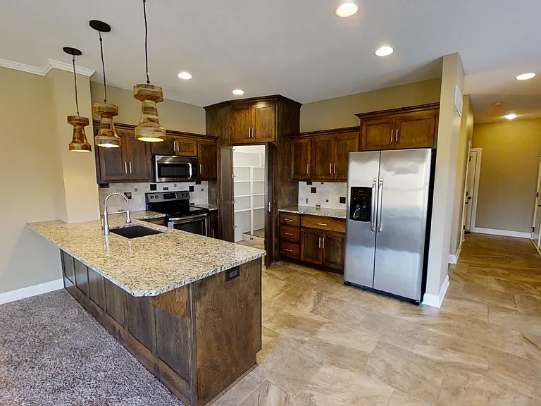 5863 N London Ave — Photo 8