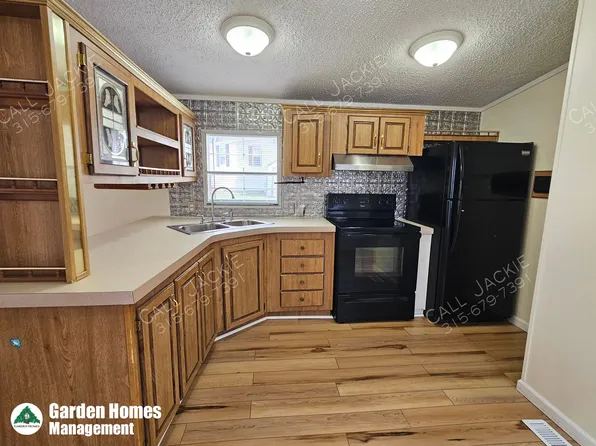 115 Sharon Rd, Syracuse, NY