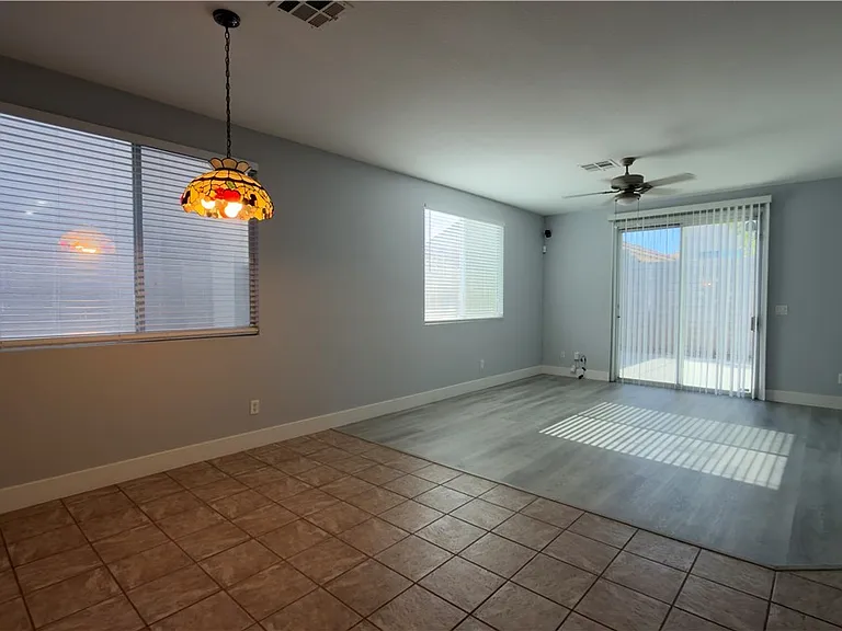 9842 W Mesa Vista Ave — Photo 6