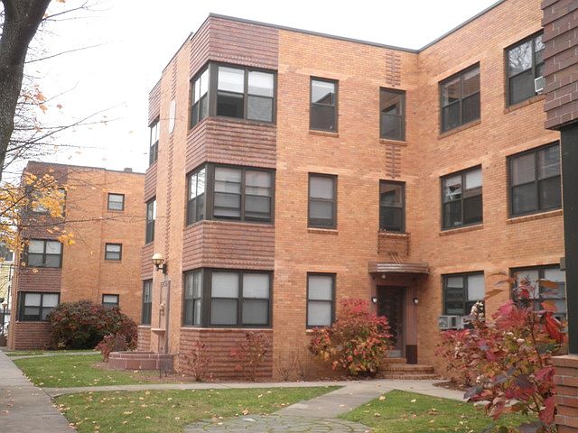 1st image of 211 Waterman St APT 9