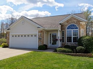7625 Willow Ln, Macedonia, OH 44056