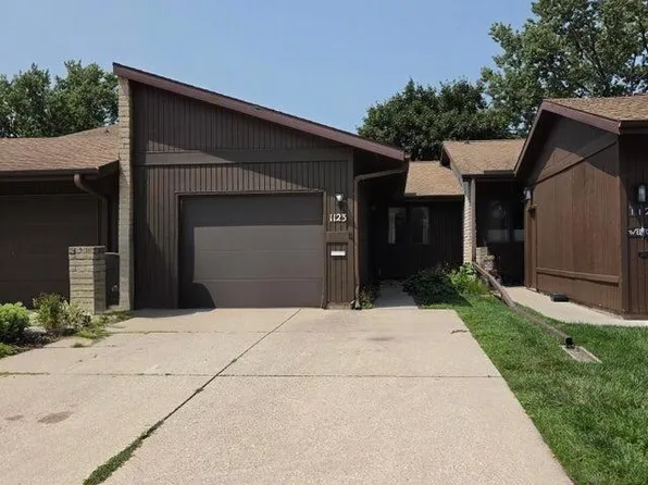 1123 Johnson St, Ames, IA 50010