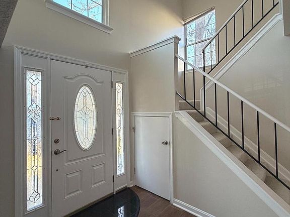 2nd image of 6112 Hoskins Hollow Cir #B