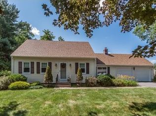 101 Barbara Ln, Longmeadow, MA 01106
