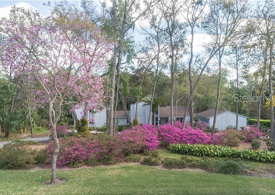 1st image of 205 River Bend Ct