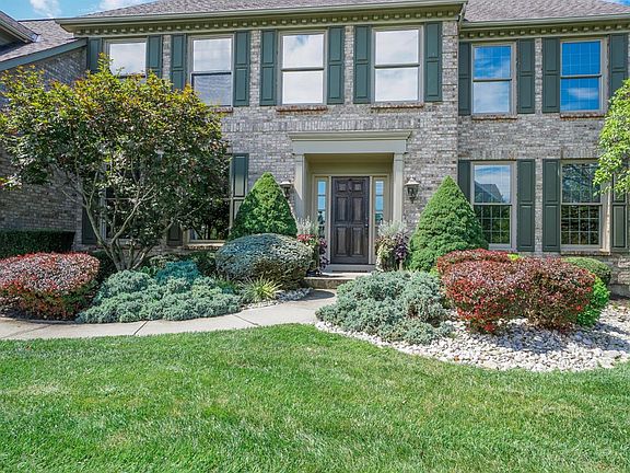 2nd image of 7001 Larkspur Ln