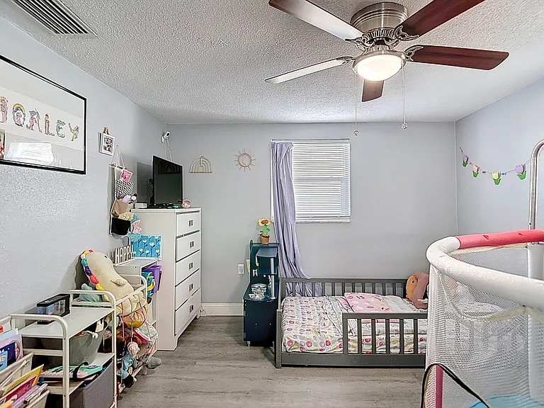 5913 Appletree Rd — Photo 12
