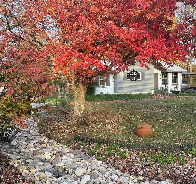 1st image of 405 Breckinridge Dr
