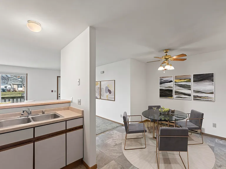 203 E Lake Park Pl #5 — Photo 14