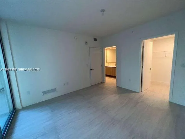 77 SE 5th St #1605 — Photo 8