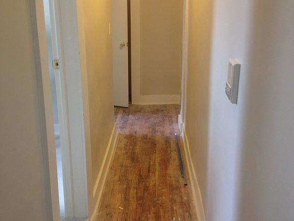3rd image of 556 Parkside Ave