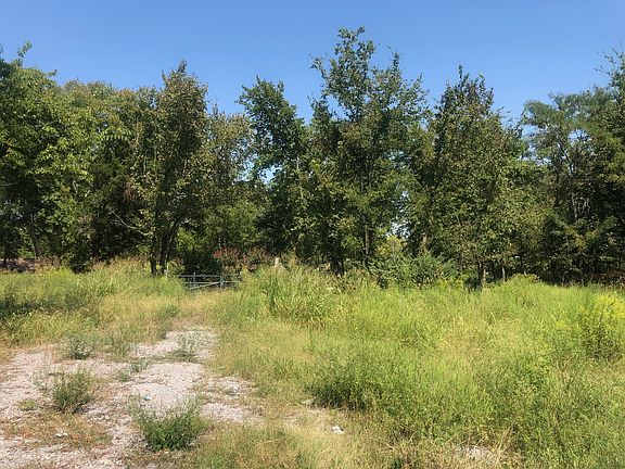 3rd image of 4329 Central Pike