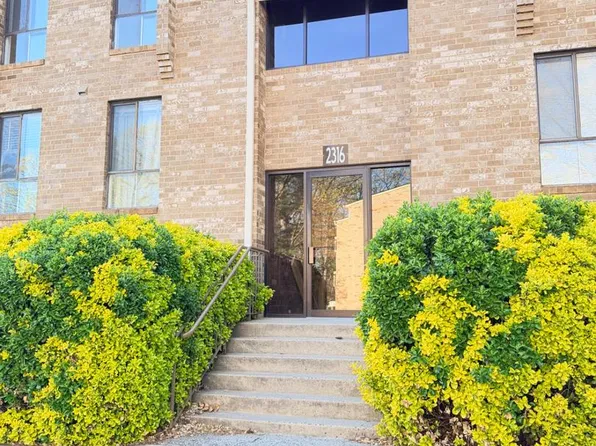 2316 Freetown Ct Unit 10/1B, Reston, VA 20191