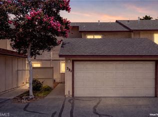 321 W Hermitage Ln, Azusa, CA 91702