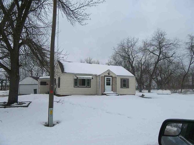 1st image of 301 Logan St
