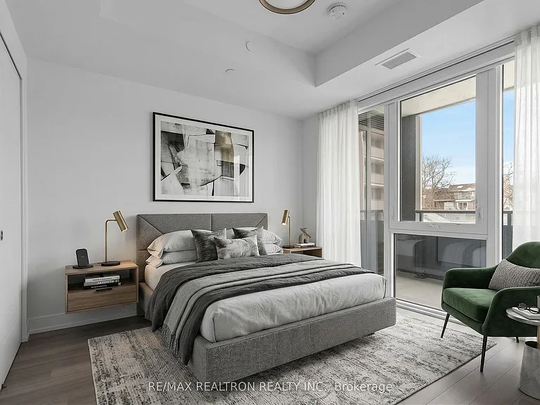664 Spadina Ave #205 — Photo 17