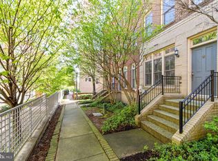 8 Cobble Hill Ct, Wheaton, MD 20902