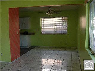 5th image of 425 W Sepulveda St