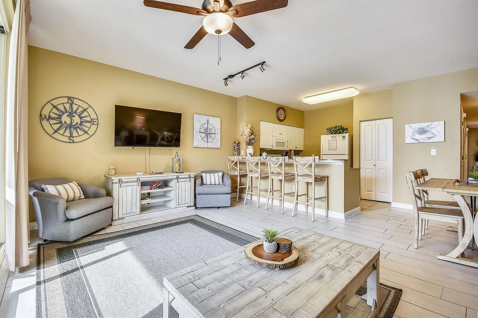 2 bed, 3.0 bath, 1280 sqft, $3,299 — Photo 3