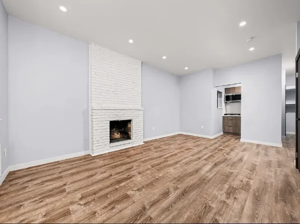 453 West 48th Street image 1 of 4