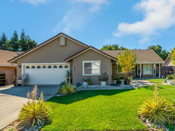 104 Broadview Ln, Winters, CA 95694