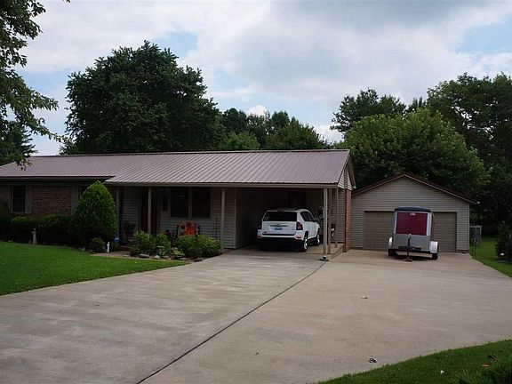 2nd image of 162 West Dr