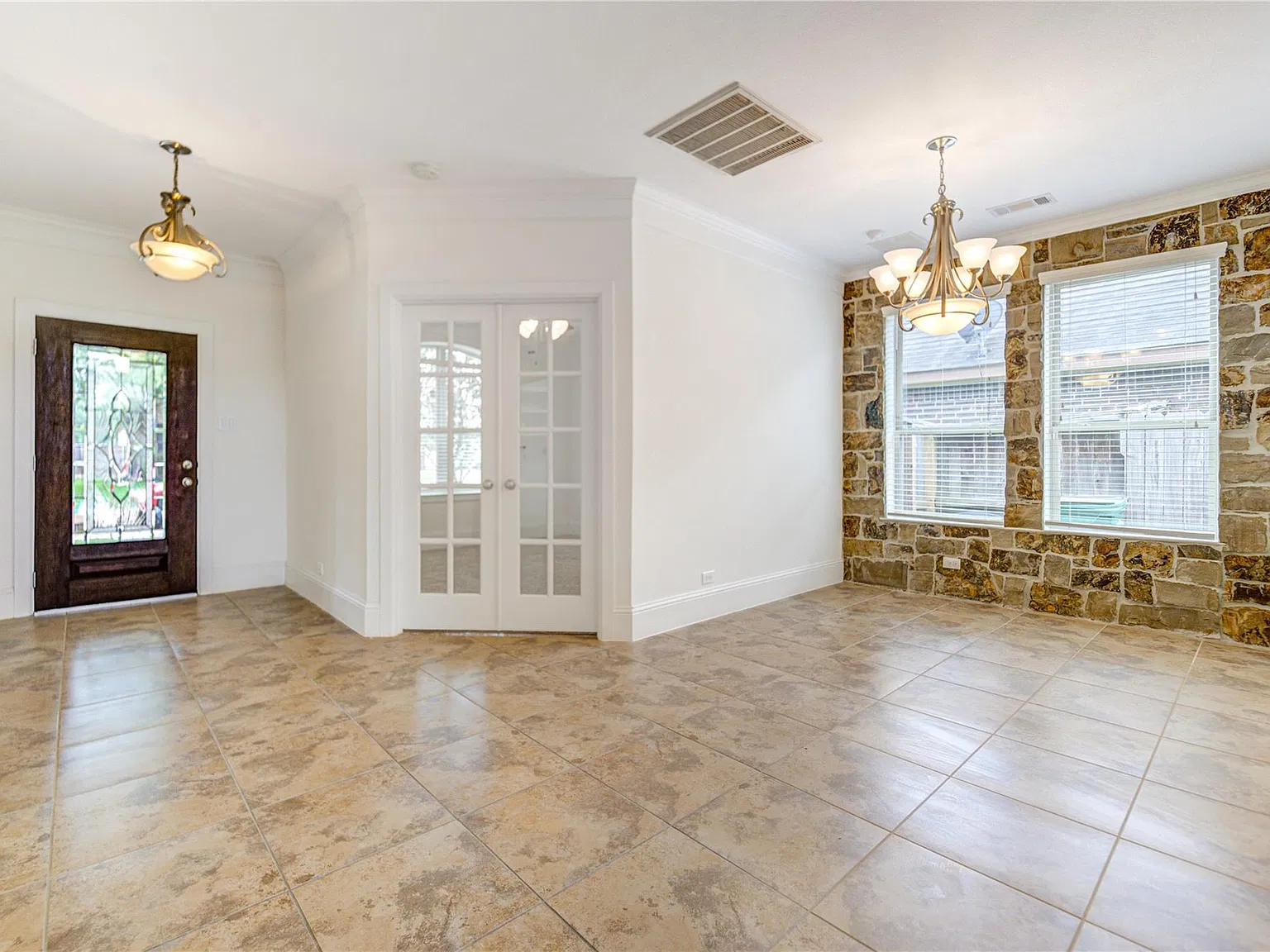 4 bed, 3.5 bath, 2906 sqft, $3,000 — Photo 4