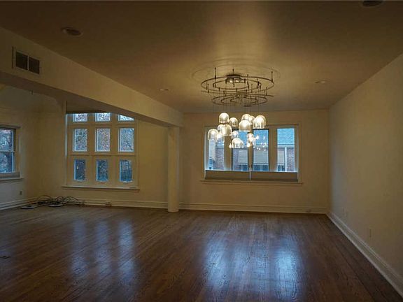 3rd image of 7527 Cromwell Dr #7527