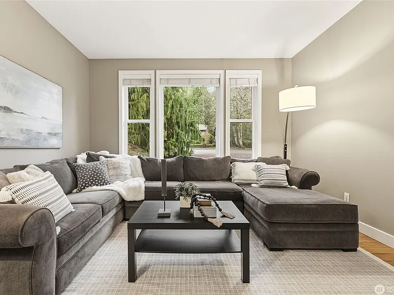 27032 NE Dorothy St — Photo 3