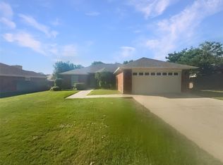 540 Dylan Ct, Azle, TX 76020