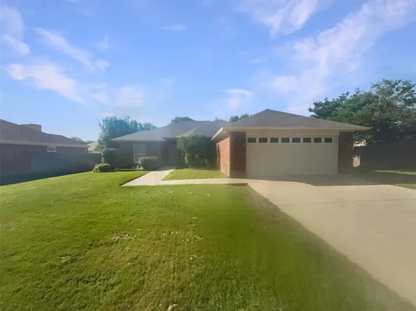 540 Dylan Ct, Azle, TX 76020