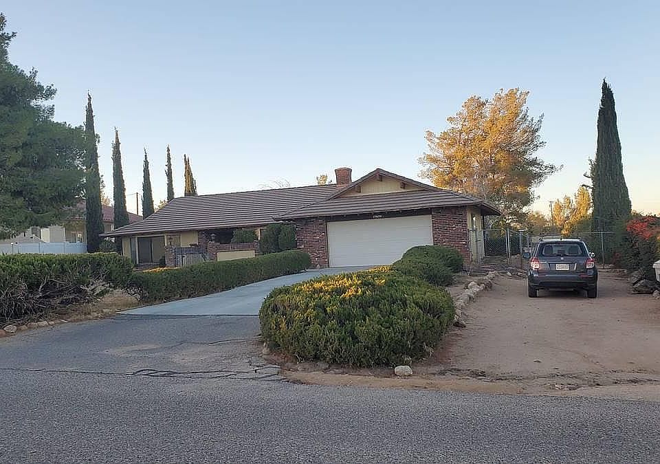 1st image of 18600 Plumas St