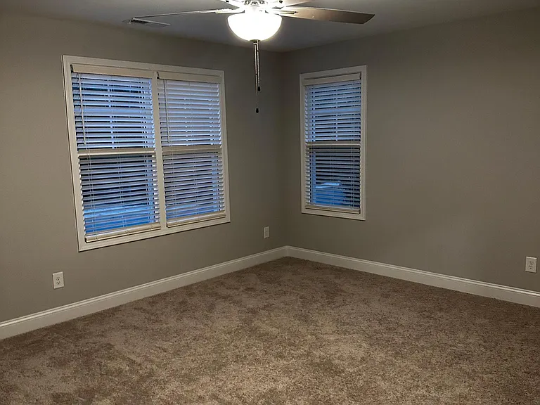 103 Solomon Dr — Photo 9