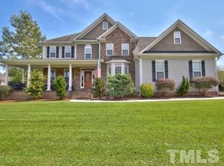 8444 Mangum Hollow Dr, Wake Forest, NC 27587