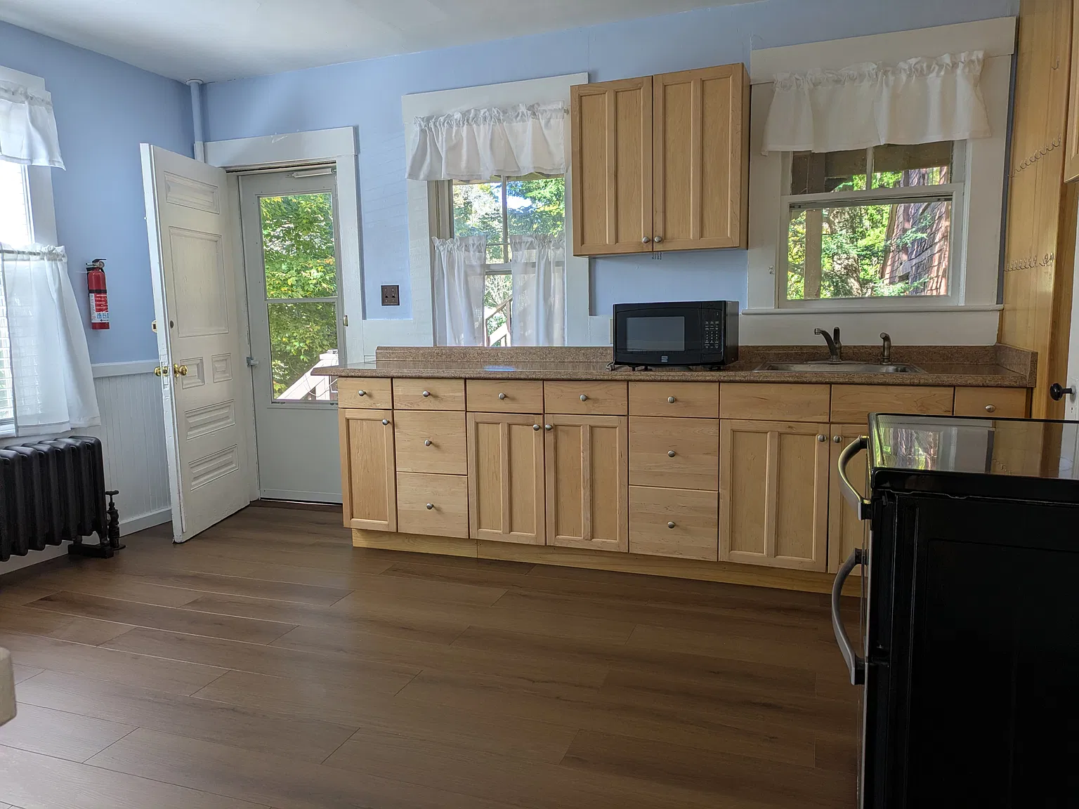 1 bed, 1200 sqft, $1,500 — Photo 2