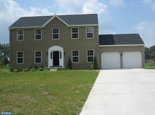 19 Cardinal Ln, Sicklerville, NJ 08081