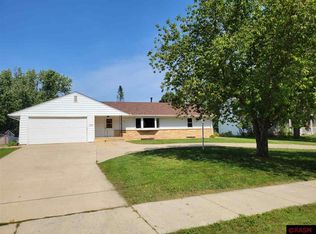 632 Moreland Ave, Mankato, MN 56001