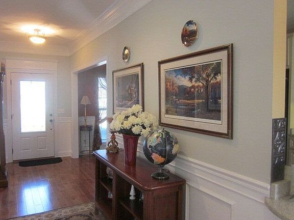 3rd image of 4834 Edgebrook Dr