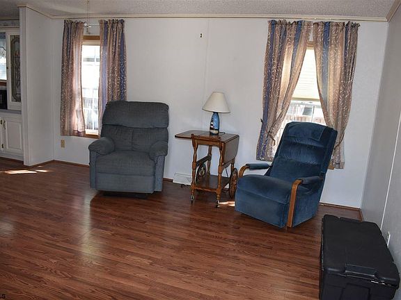 4th image of 443 S 6th Ave Trlr 117