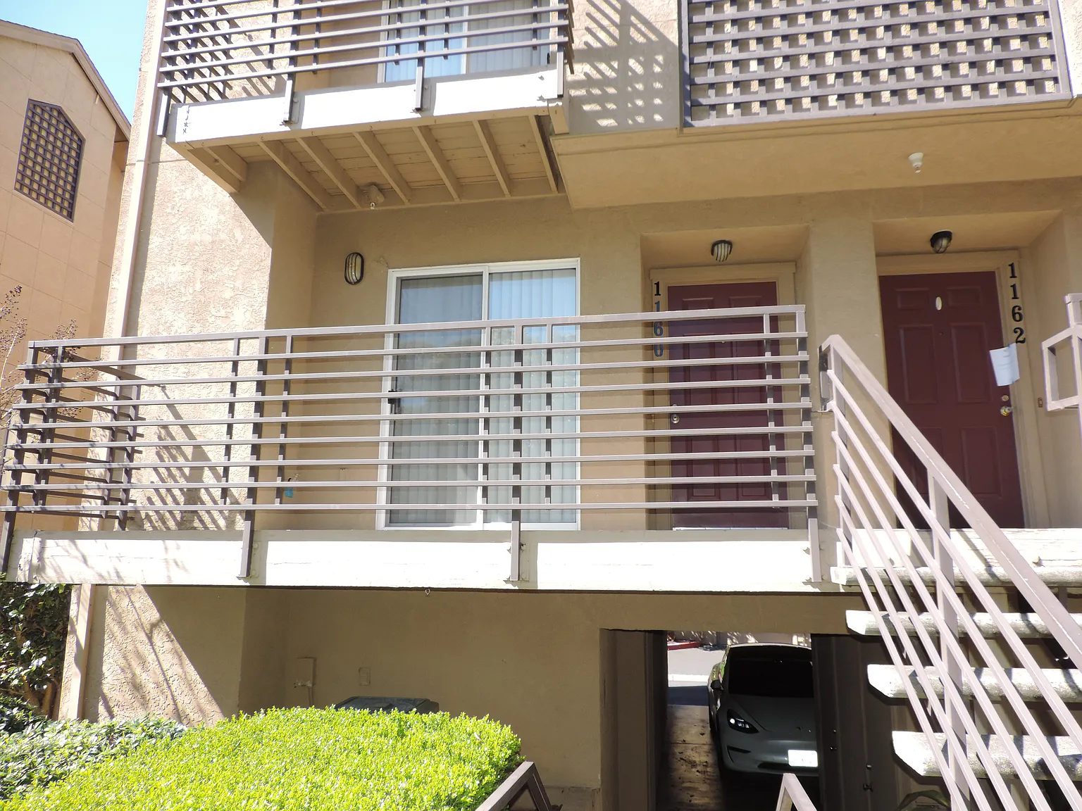 1160 Pear Tree Ln #1160 photo 1