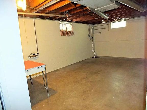 2nd image of 678 Josephine Ave