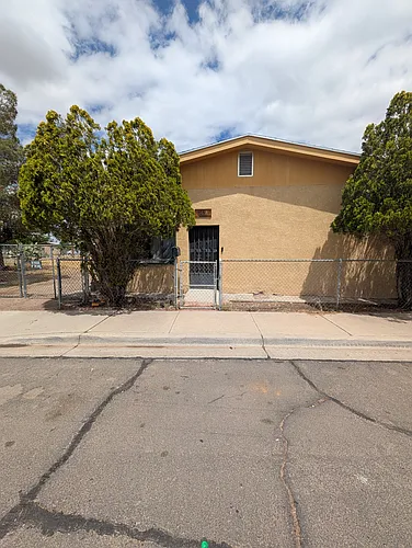 1418 N Tornillo St Photo 1