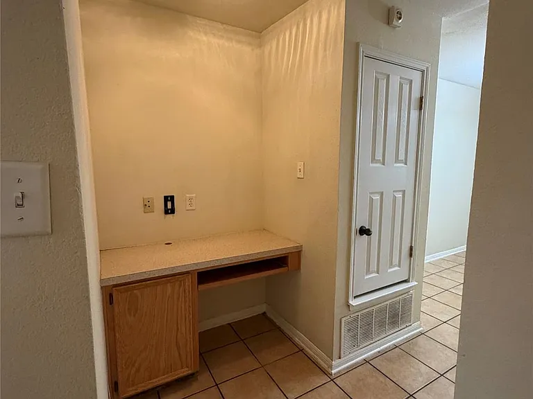 3907 Edgefield St — Photo 5