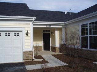 2637 Camberley Cir, Naperville, IL