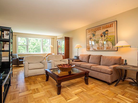 3rd image of 1 Washington Sq APT 5G