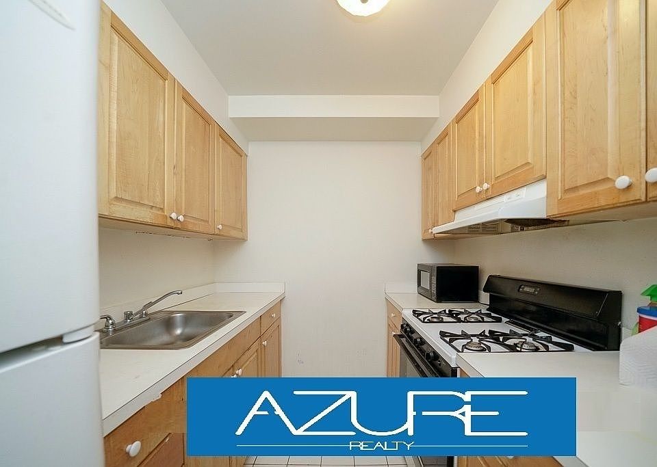 1st image of 34-28 10th St #3B