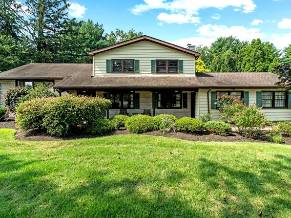 23 Jonathan Way, Washington Crossing, PA 18977