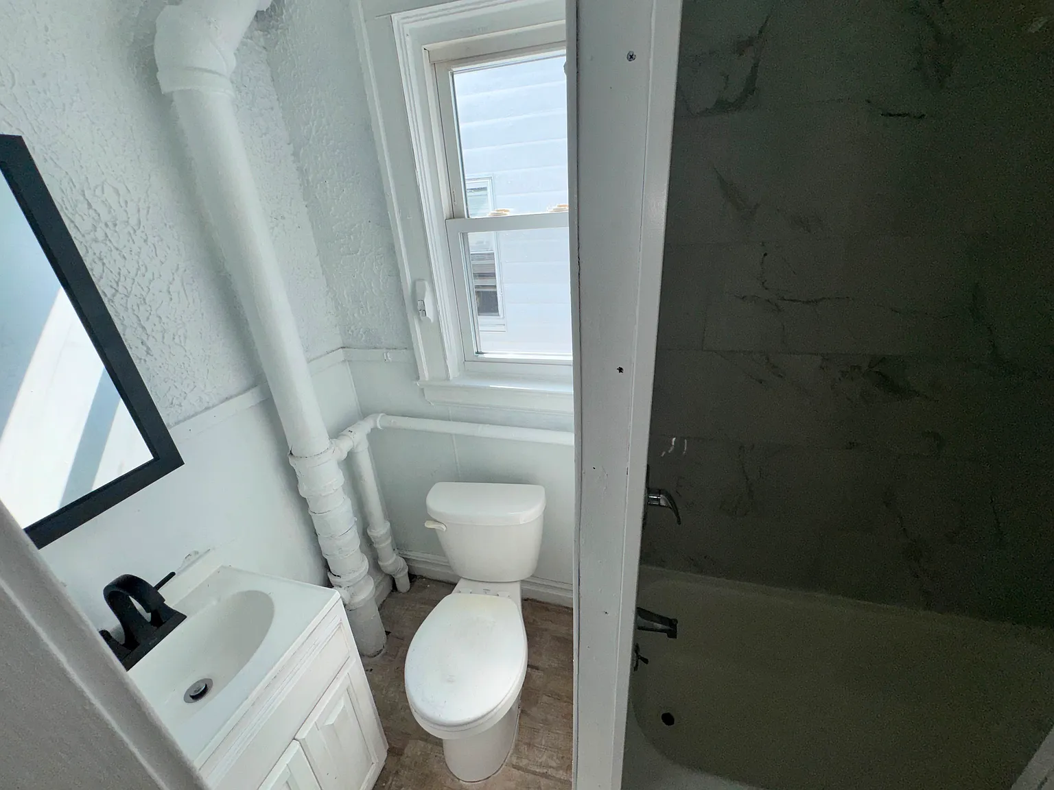 1 bed, $1,400 — Photo 2