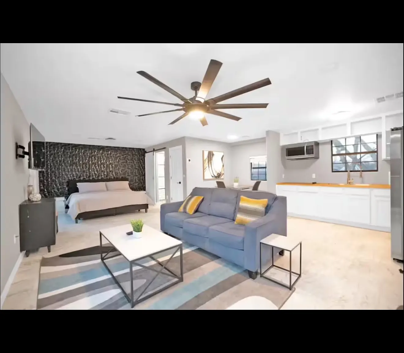 Studio, 600 sqft, $1,250 — Photo 1