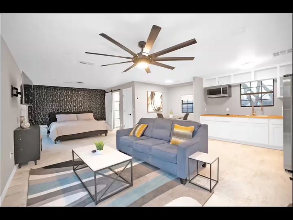 1st image of 2421 NW 16th St #4
